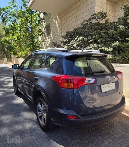 מודעת רכב טויוטה RAV4