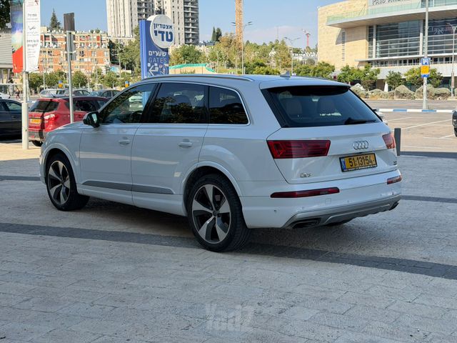 אאודי Q7