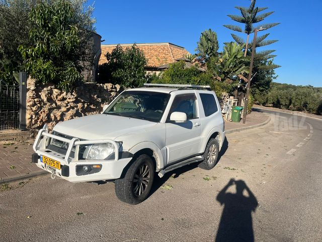 מיצובישי פג'רו