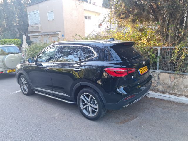 אם ג'י EHS PHEV