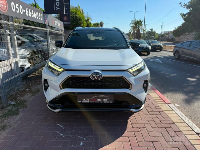 טויוטה RAV4