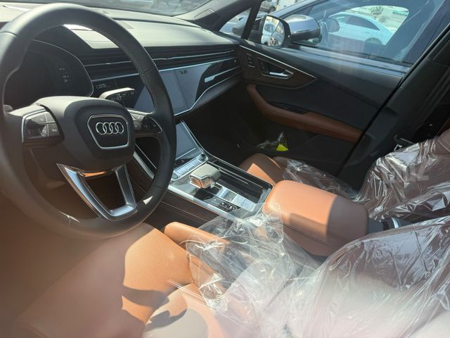 אאודי Q7