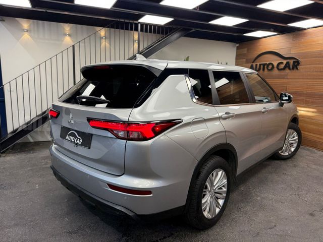מיצובישי אאוטלנדר