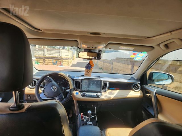 טויוטה RAV4