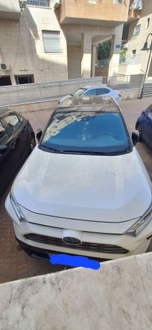 טויוטה RAV4