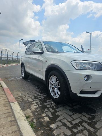 ב מ וו X3