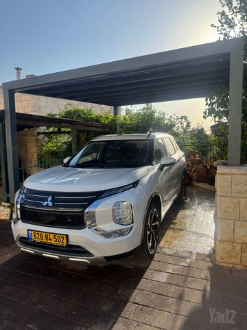 מיצובישי אאוטלנדר