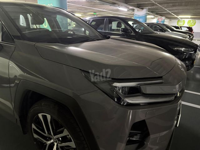 טויוטה RAV4
