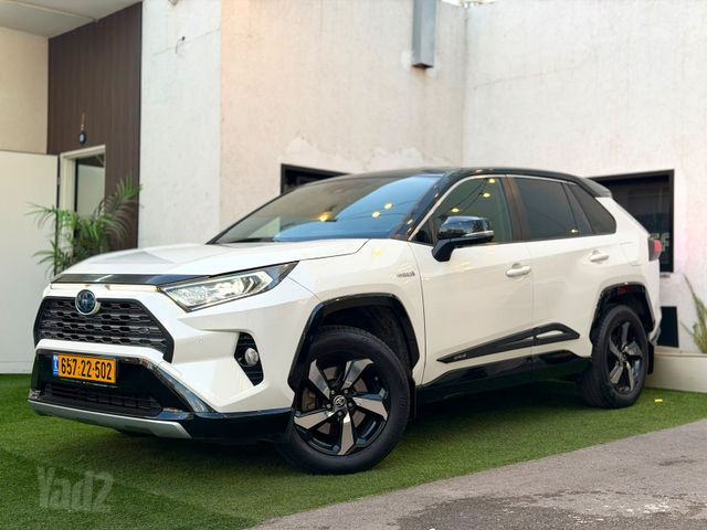 טויוטה RAV4