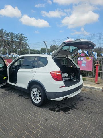 ב מ וו X3