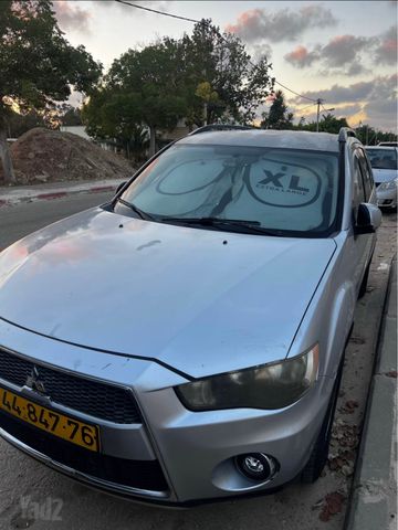 מיצובישי אאוטלנדר