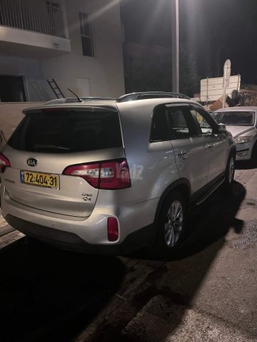 קיה סורנטו