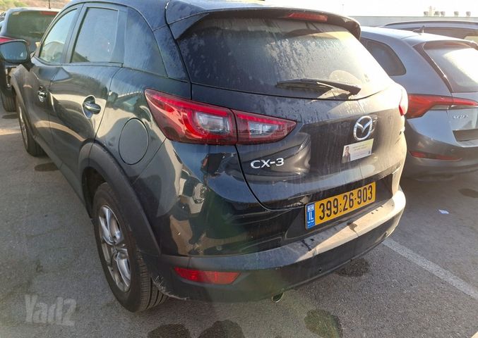 מודעת רכב מאזדה CX-3