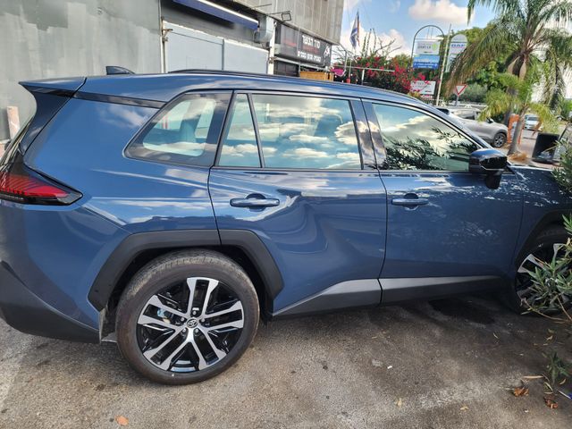טויוטה RAV4