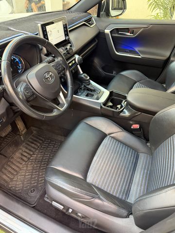 טויוטה RAV4