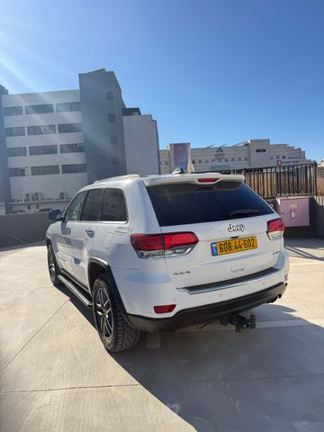 ג'יפ גרנד צ'ירוקי