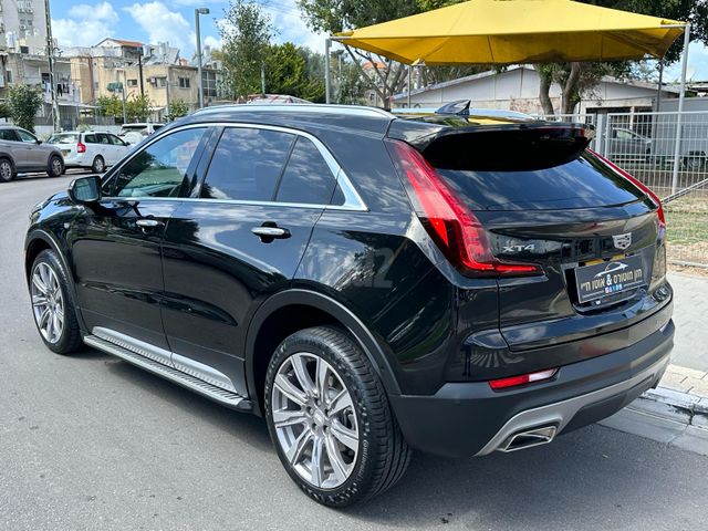 קאדילק XT4
