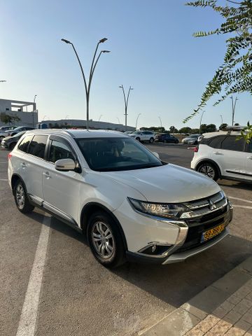 מיצובישי אאוטלנדר