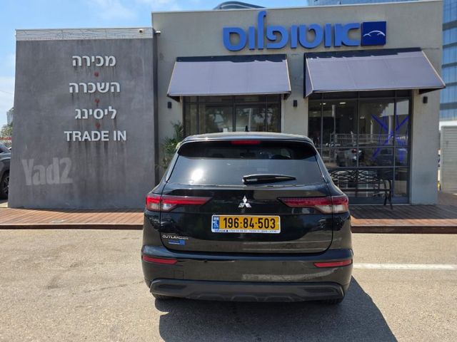 מיצובישי אאוטלנדר