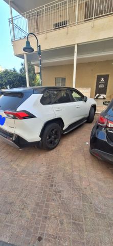 טויוטה RAV4