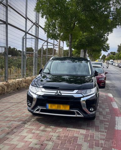 מודעת רכב מיצובישי אאוטלנדר