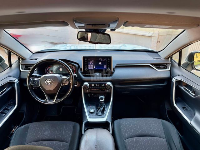 טויוטה RAV4