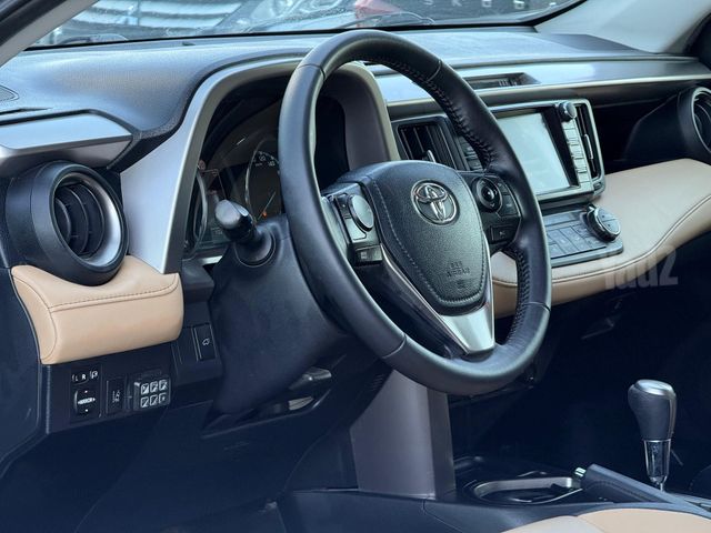 טויוטה RAV4