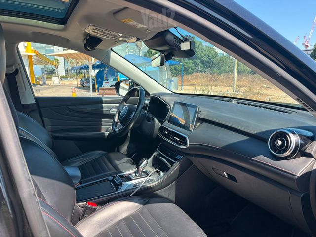 אם ג'י EHS PHEV