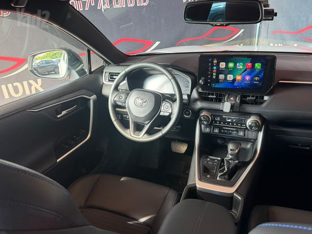 טויוטה RAV4