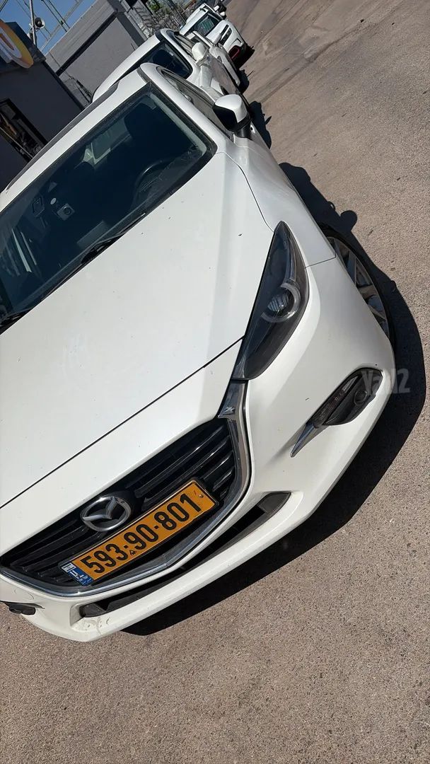 מאזדה 3