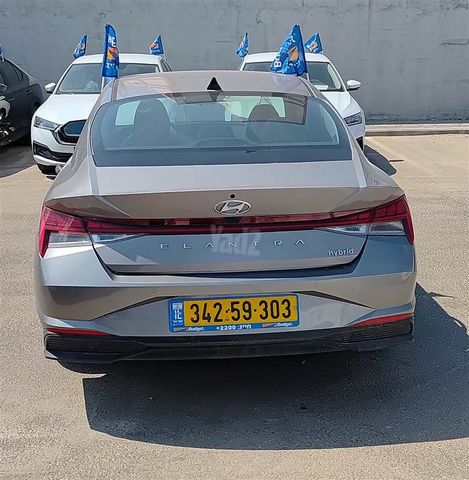 יונדאי אלנטרה