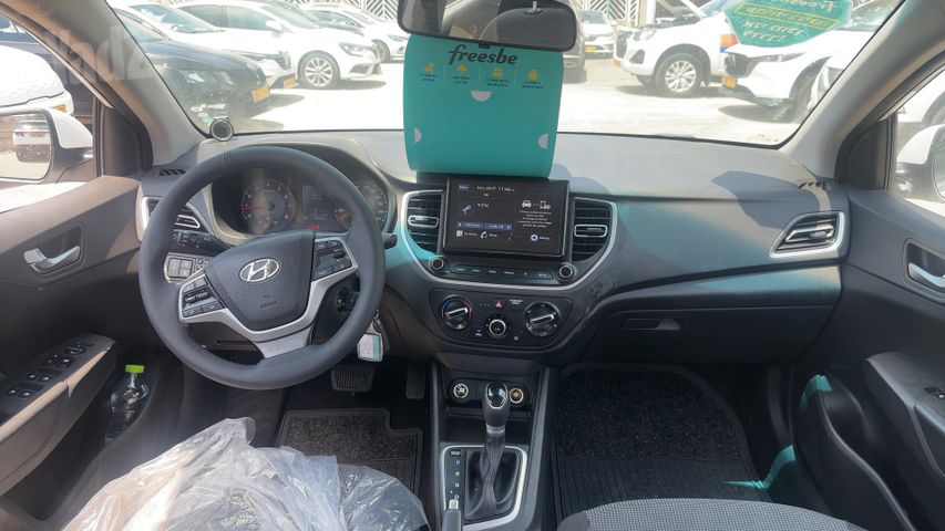 יונדאי אקסנט i25