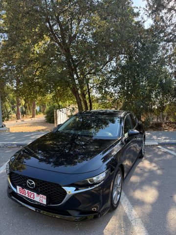 מודעת רכב מאזדה 3