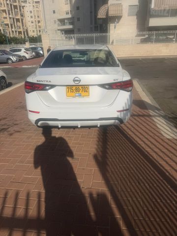 ניסאן סנטרה