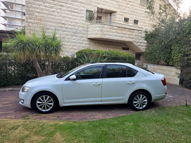 סקודה אוקטביה