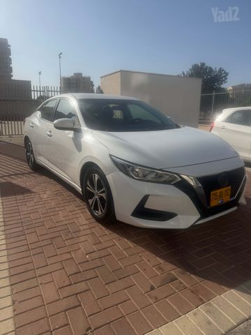 ניסאן סנטרה