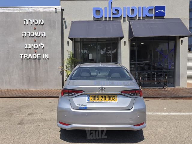 טויוטה קורולה