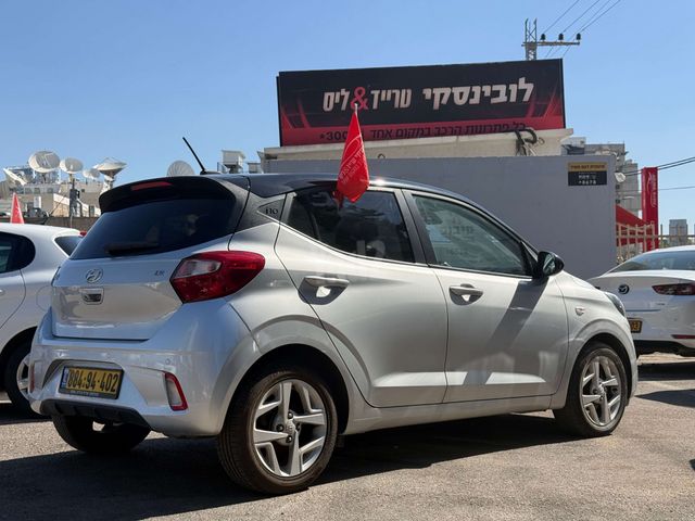 יונדאי i10
