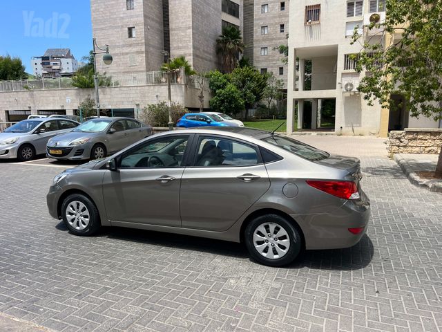 יונדאי אקסנט i25