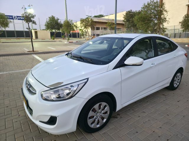 יונדאי אקסנט i25
