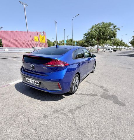 יונדאי איוניק
