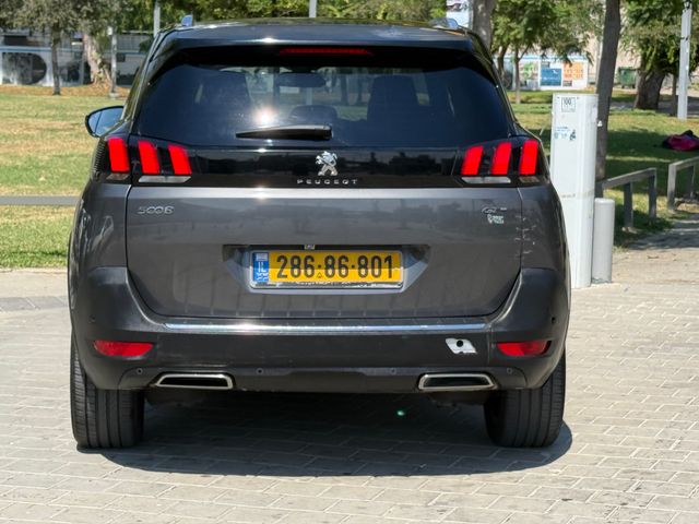 פיג'ו 5008