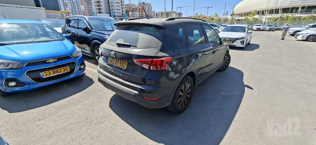 סיאט ארונה