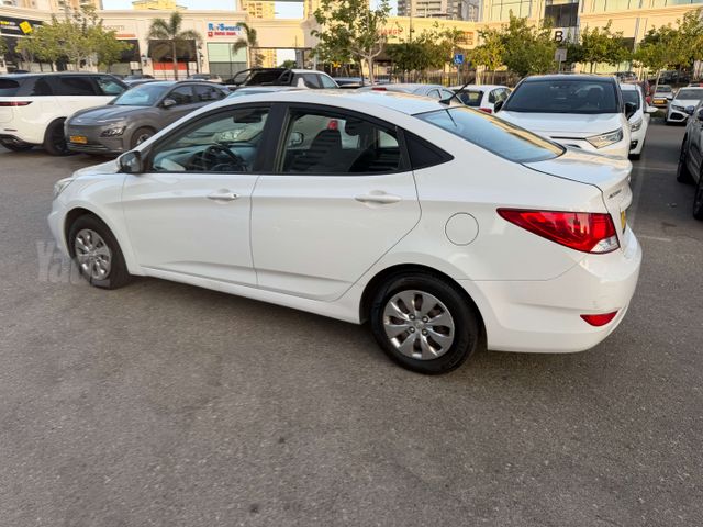 יונדאי אקסנט i25