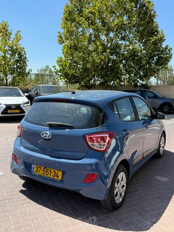 יונדאי i10