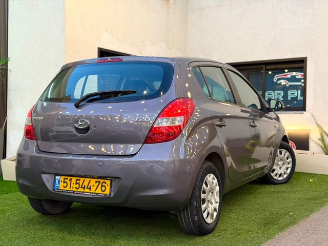 יונדאי i20