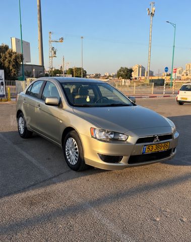 מודעת רכב מיצובישי לנסר