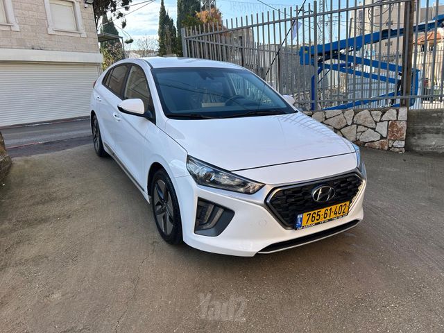 יונדאי איוניק