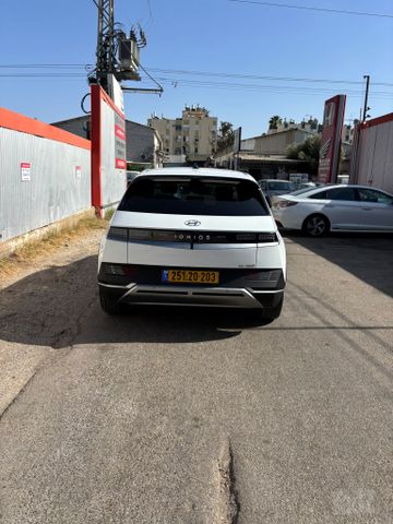 יונדאי איוניק 5