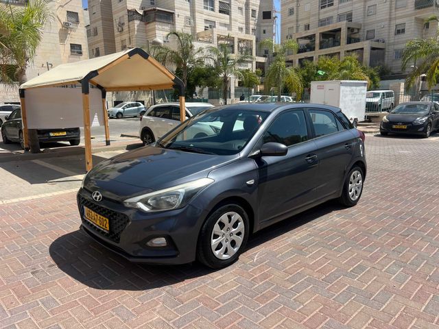 יונדאי i20